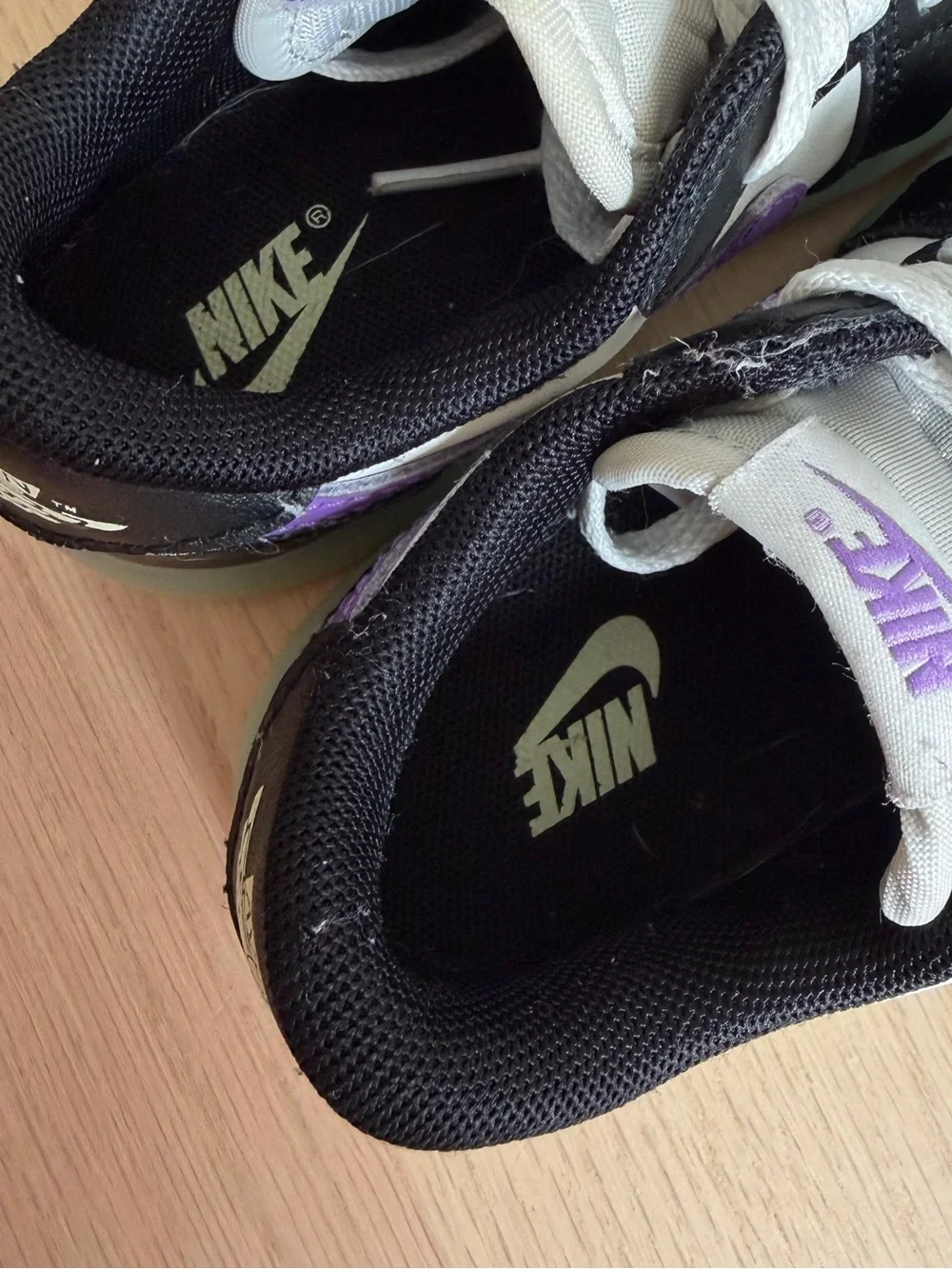 9c Kids Air Jordan 1 Retro Low OG Black Raspberry - LIKE NEW (Retails $65)